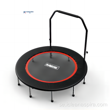 Vikbar trampolin med justerbart U-format handtag